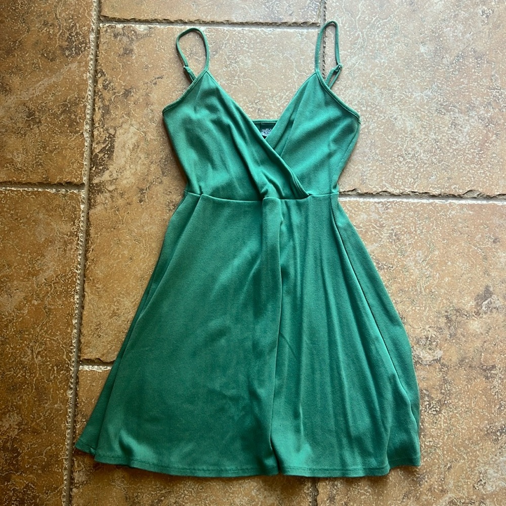 Wild Fable green mini dress size M, adjustable straps